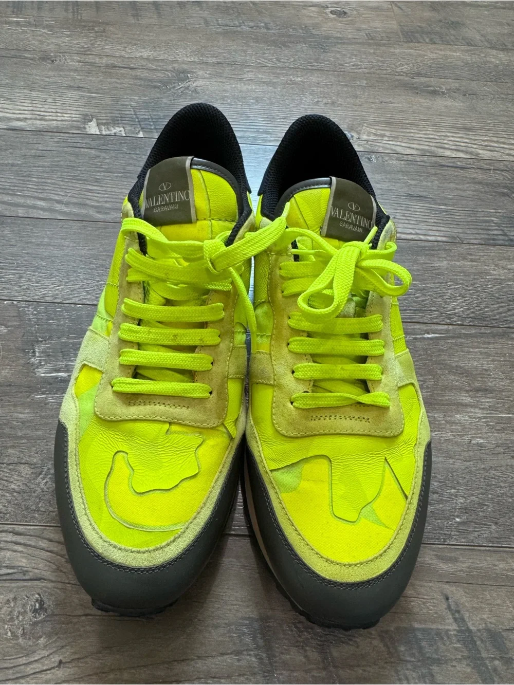 Valentino Garavani Rockrunner Neon Yellow Camo Sneakers Men EU 44 Neon Italy